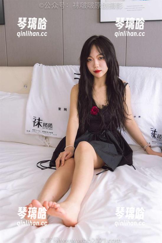 袜啵啵 - 有雪糕陪你看兔女郎美图精选，幸福感直接加倍！