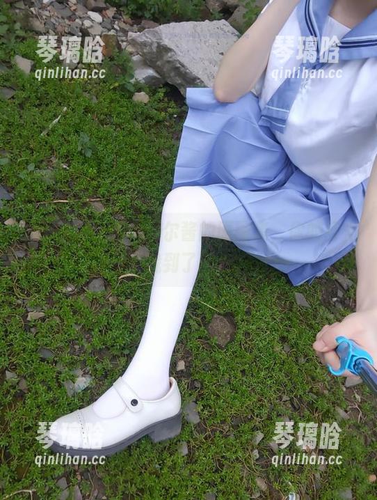 刻晴腿的诱惑：西尔酱的原图集，你的目光找到了吗？