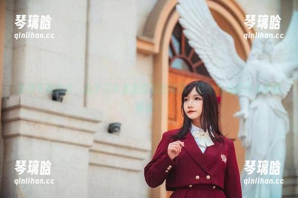 许多鱼鱼鱼 最新写真快来,由于许多鱼鱼鱼的蓝凤凰,估计连鸡都得羡慕那抹蓝!