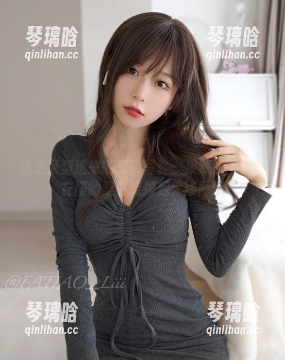 迷之呆梨 迷之呆梨送来的夏末写真:果然是不会穿衣服的梨也能撑起大场面!