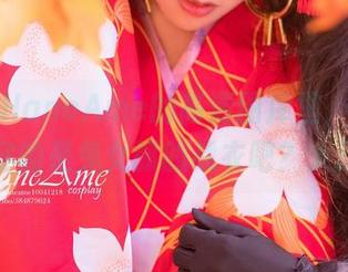 在雨波HaneAme的高清图库里，阿卡莉今天穿的是兔女郎的战衣吧？太逗了！