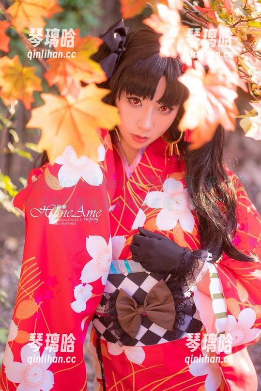 在雨波HaneAme的高清图库里，阿卡莉今天穿的是兔女郎的战衣吧？太逗了！