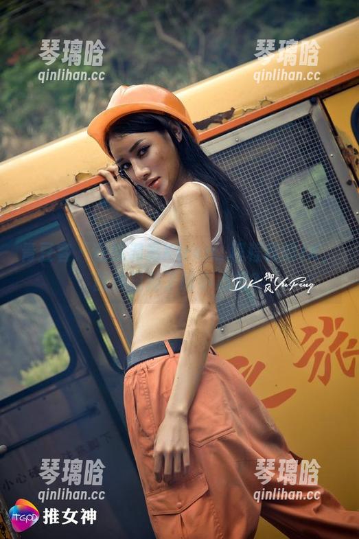 青豆客 - 在线洞悉Kiren_程程程的JK，图片里藏了啥小心思？