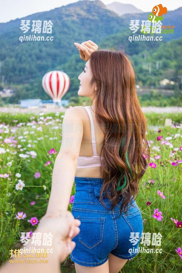 青豆客 - 最新爆料！可蕊娜的美足原图：真不知道那脚丫子怎么会跑那么快～