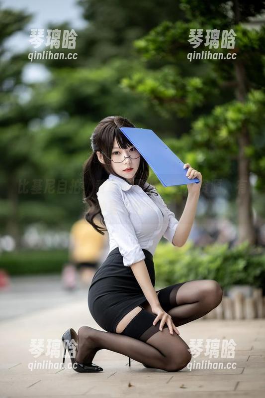 比基尼自拍，香草喵露露的图片资源，有种夏天的味道