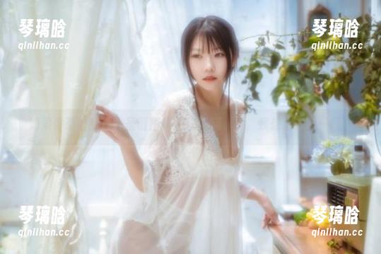 如果香草喵露露的圣诞图集是块蛋糕，那，我想上去咬一口！