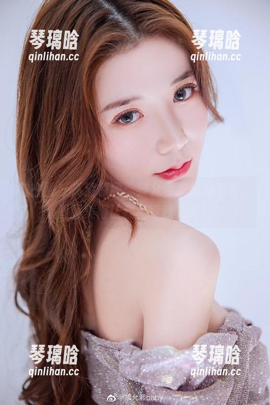 微密圈 - 高清原图：黎允熙和她的毛衣，画面美得让我高呼我的天！