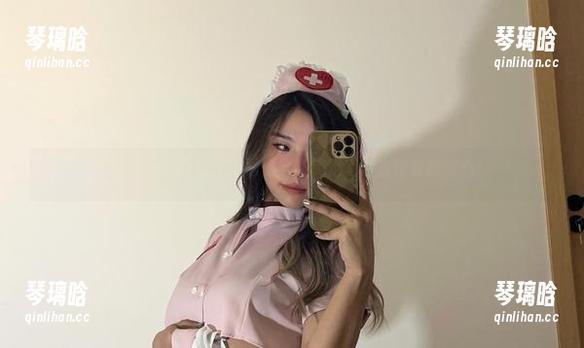 微密圈 - 原图再现，黑饱宝的美足写真折磨着我的心！